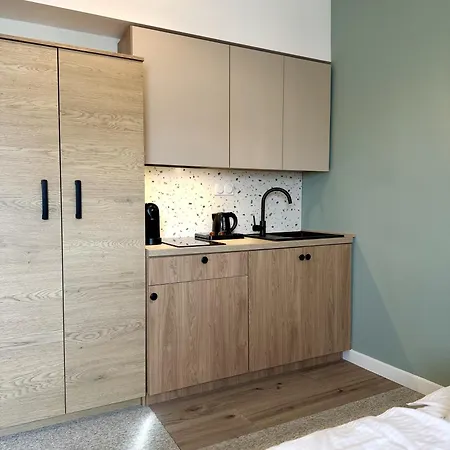 Summer 1-bedroom With View